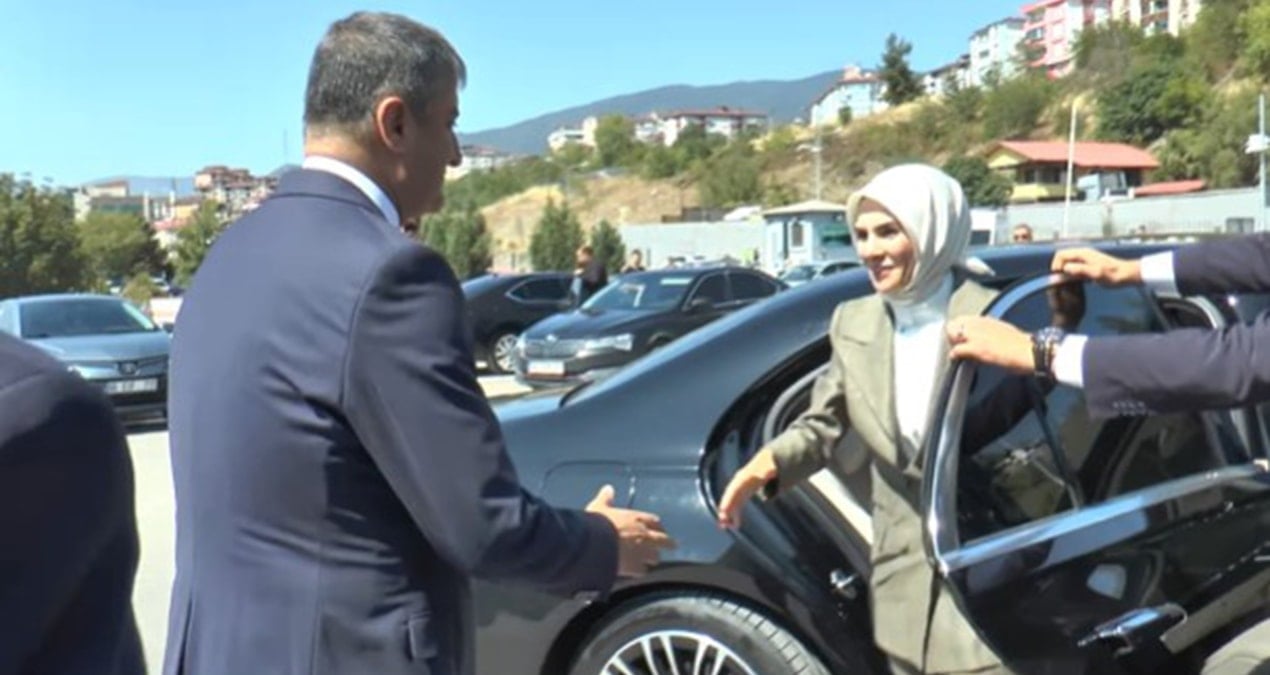 aile bakanligina 400 milyonluk arac filosu BFQzjLnk