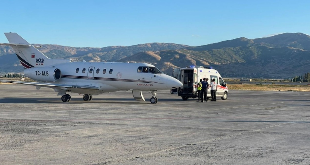 ambulans ucak 89 yasindaki hasta icin havalandi We7pLj3W