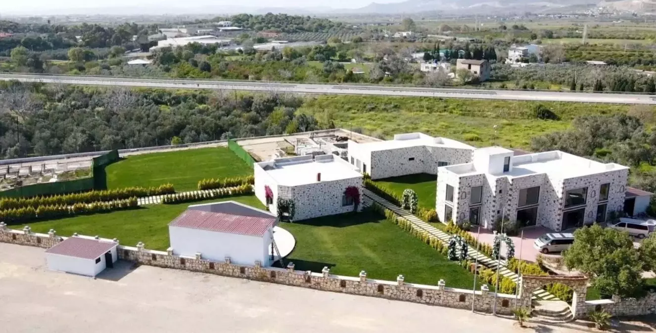 dugun salonunda kemer faciasi 76fzSrnz.jpg