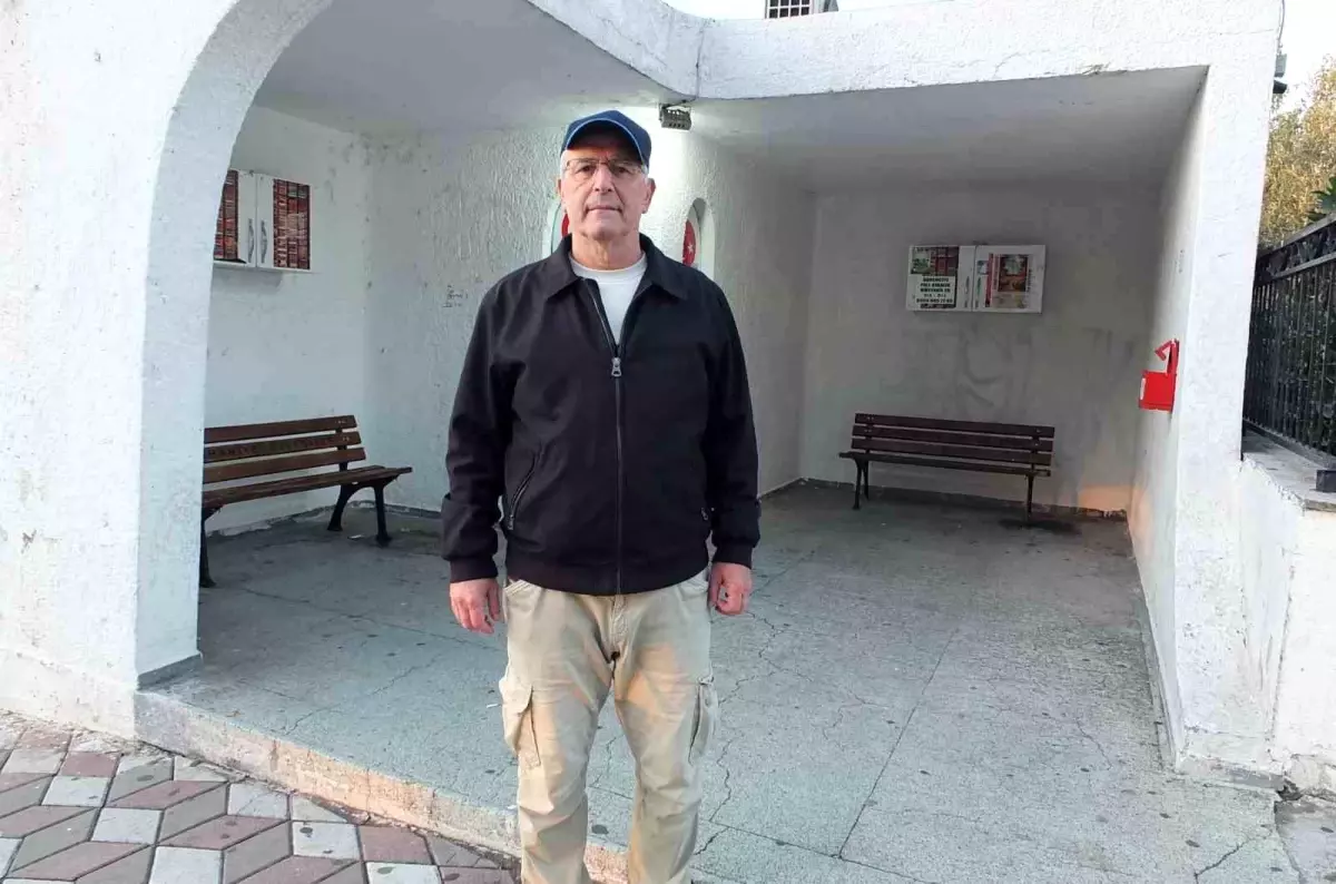 gurbetci taksici burhaniyede kitapliklara sahip cikti juU2f4Vh.jpg