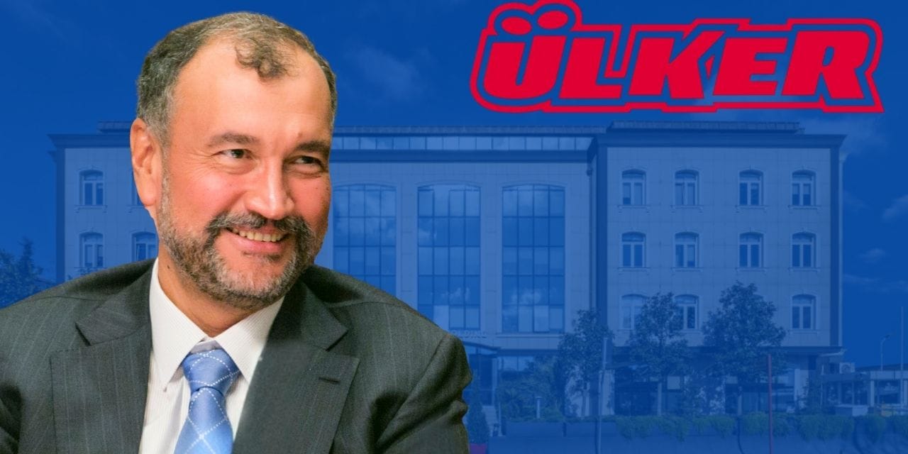 murat ulker anamin evinde oturuyorum a6PLpeh4.jpg