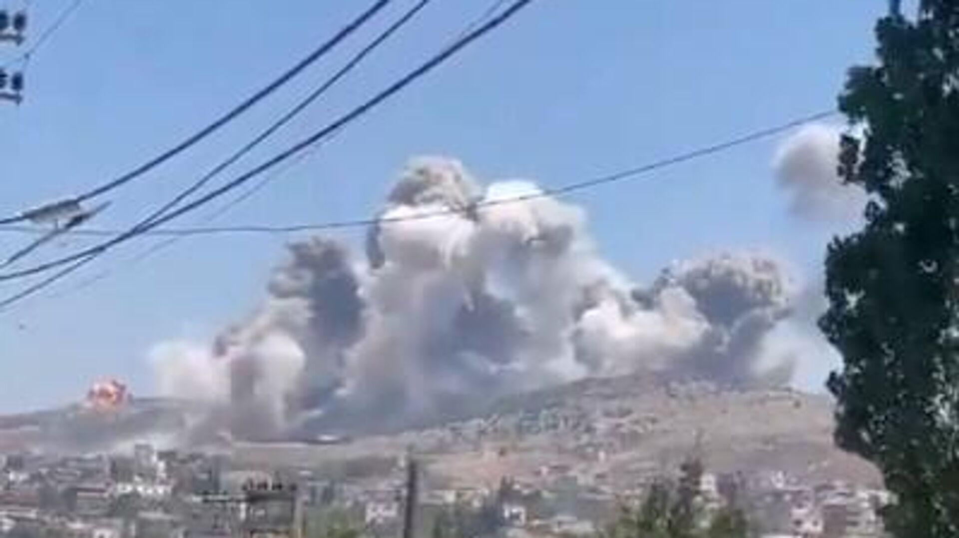 israil savas ucaklariyla guney lubnani vurdu bir sivil oldu gerginlik yeniden tirmaniyor iw3jcU21.jpg