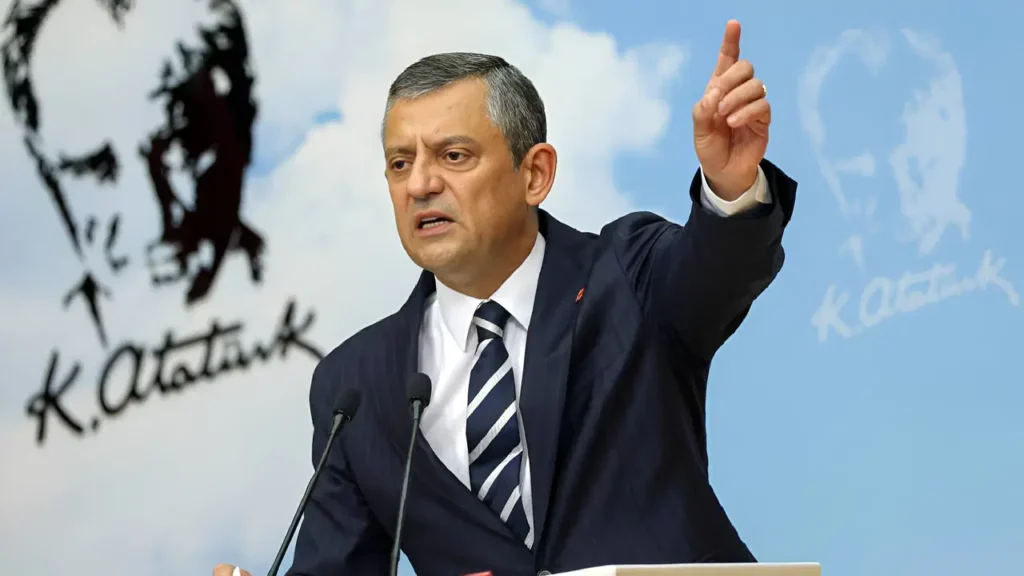 Özgür Özel’den Onursal Adıgüzel’in Tutuklanmasına Sert Tepki: “Darbeye Sonuna Kadar Direneceğiz”