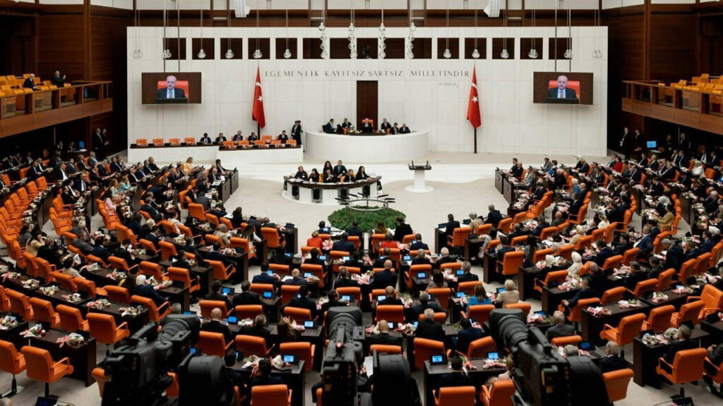 CHP’den Varlık Barışı Düzenlemesine Eleştiri: Suç Gelirinin Girişi Kolaylaşacak