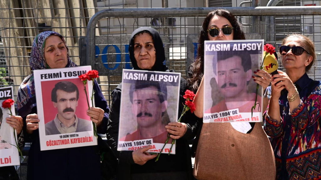 Cumartesi Anneleri 1103. Haftada Halil ve Kasım Alpsoy’un Akıbetini Sordu