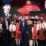Cumhurbaşkanı Erdoğan ve Emine Erdoğan, 19 Mayıs Çocuk Orkestrası Konseri’nde Bir Araya Geldi