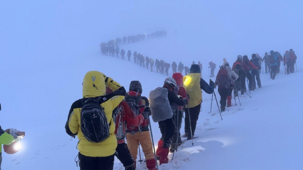 Erciyes’te 19 Mayıs Tırmanışı Fırtına ve Tipi Nedeniyle İptal Edildi