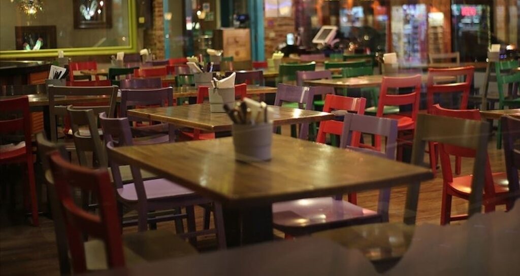 Restoranlar Artık ‘Kusma Ücreti’ Uyguluyor