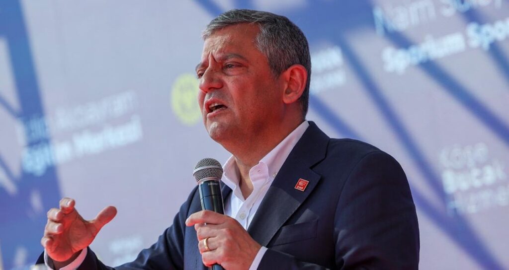 Özgür Özel: “Gençler, Dişinizi Sıkın, Değişim Kapıda!”
