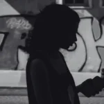 Telefon Boynu Sendromu: Gençleri Tehdit Eden Bir Sağlık Sorunu