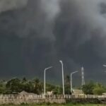 Mayon Yanardağı Patladı: Evler Yok Oldu, Kül Yağmuru Tehlikesi