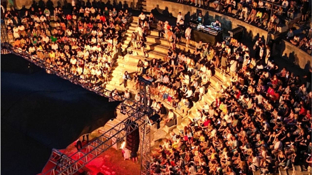 Bergama tiyatro festivali 7 9 agustos tarihlerinde yedinci kez duzenlenecek Lg1d9AD8