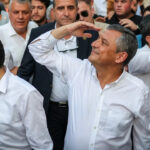Dunya basini yeni partiyi konusuyor thr4SU5L