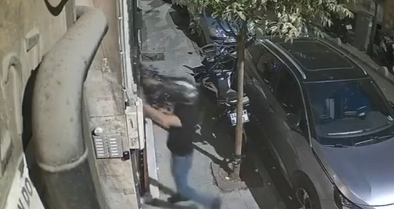 Eski karisinin evini basip kayinpederini olduresiye dovdu xEjODpQ5