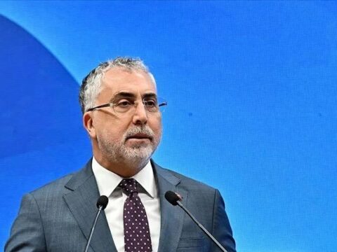 Turizm sektoru calisanlarina aylik 3 bin 500 lira destek verilecek bqnqBfhM